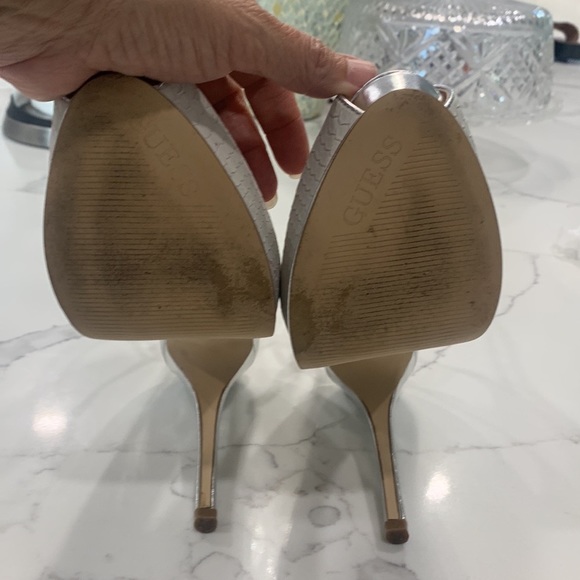 Guess Peep Toe Sling Back Huela2 Stiletto Heels Size 9M - Picture 4 of 13